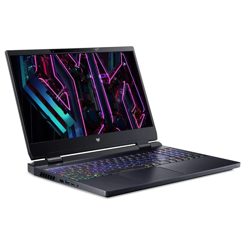 Acer Predator Helios 300لب تاب