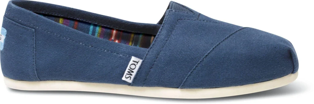 برند  toms