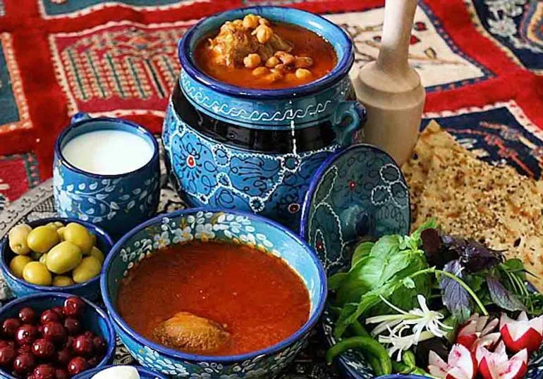 غذاهای محلی در سفرهای ایران