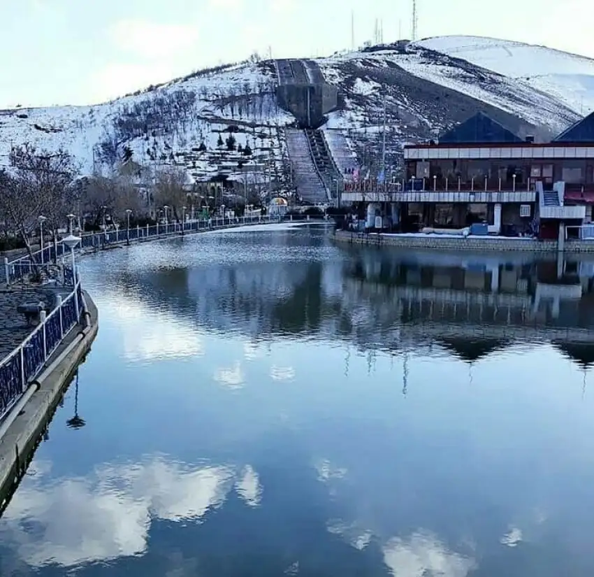 ۴. همدان: زمستانی ارزان در سرزمین تاریخ