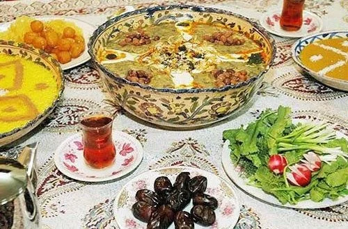 مواد غذایی برای افطار و سحری در ماه رمضان