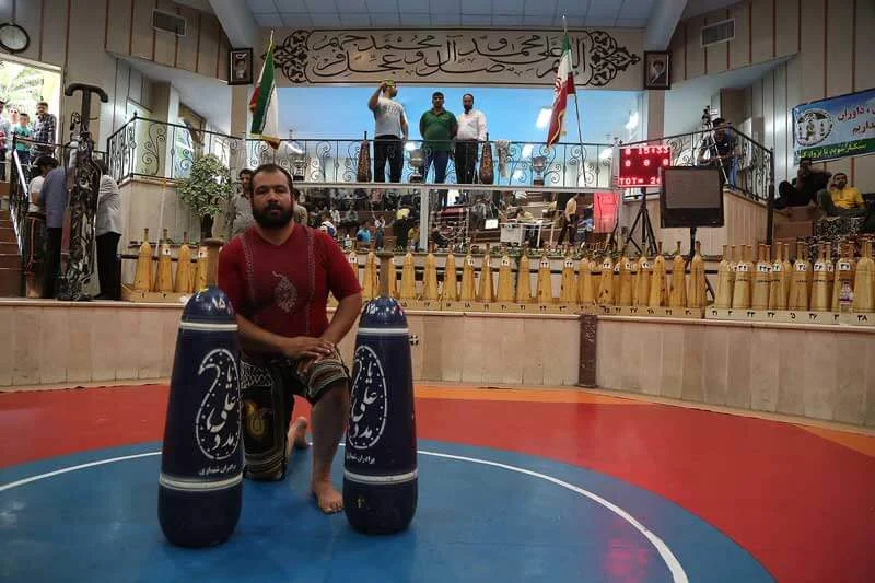 ورزش در زورخانه 