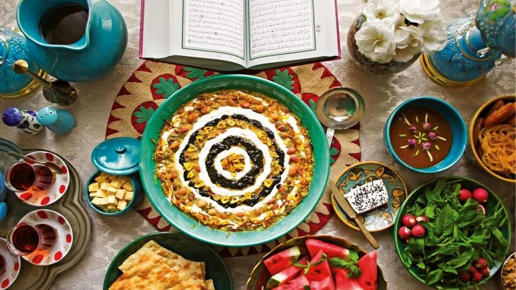 خوردن غذای مناسب برای ماه رمضان 