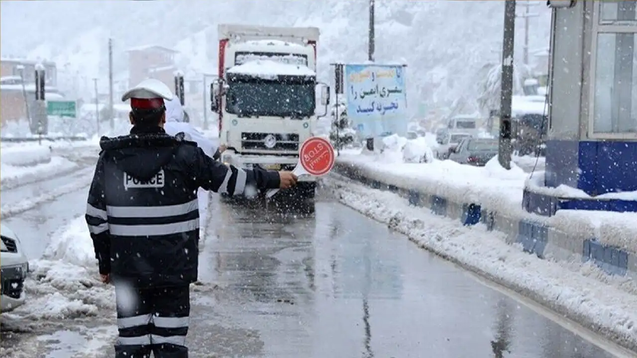 انسداد جاده‌های شمالی کشور تا ۸ اسفند