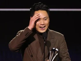 جان ام. چو بعد از غافلگیری در Critics' Choice