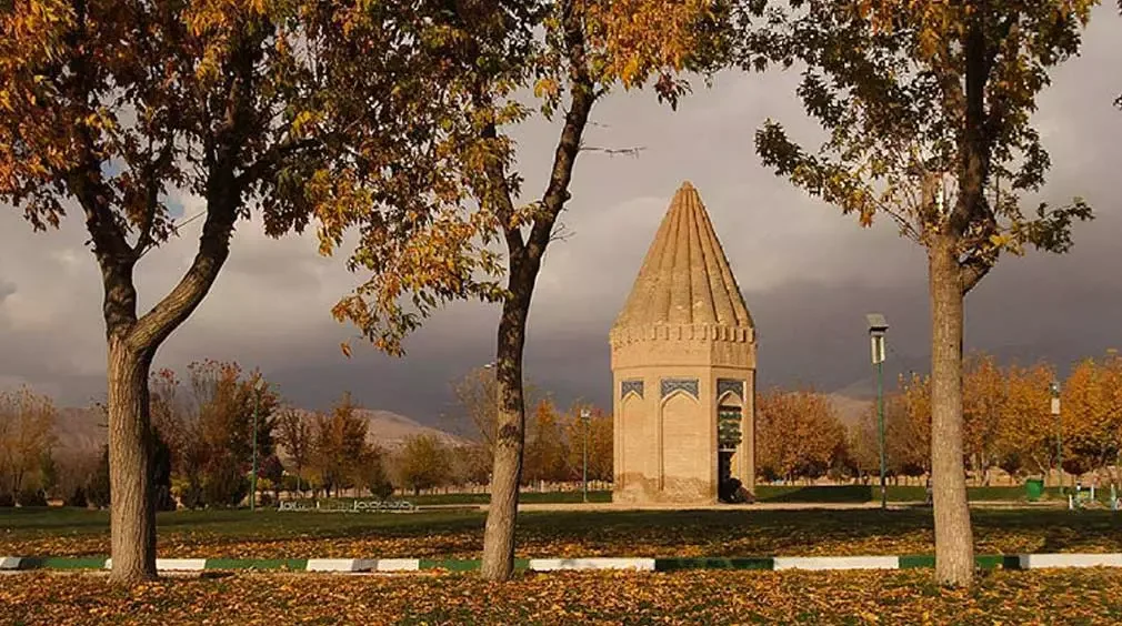 مکان‌ها و جاهای دیدنی تویسرکان