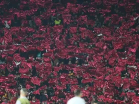 باشگاه پرسپولیس از هواداران عذرخواهی کرد