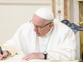 پاپ فرانسیس پس از پنج هفته بستری، از بیمارستان مرخص شد