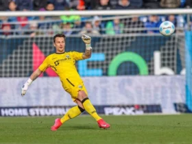 عجیب‌ ترین دروازه‌ بان دنیا! مانوئل ریمان با بازی‌ سازی و رکوردشکنی در بوندسلیگا ۲ حیرت‌ آفرین شد