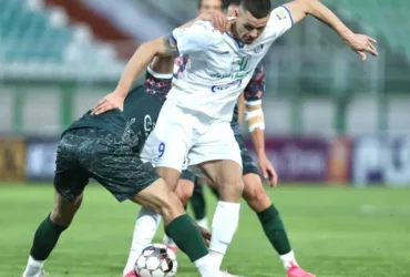 کاینا نونس مهاجم برزیلی در فولادشهر خون به پا کرد! دو بازیکن ذوب آهن مصدوم شدن