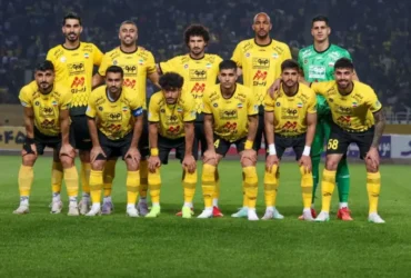 کارترون با ترکیبی تهاجمی به مصاف پرسپولیس رفت | ترکیب رسمی سپاهان اعلام شد