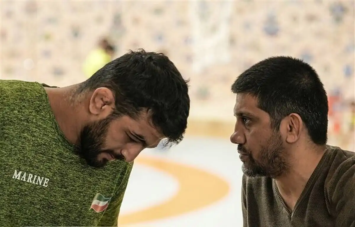 حمله تند عباس جدیدی به علیرضا دبیر: کشتی‌گیر بساز، نه ساختمان!