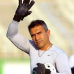 عکسی ناراحت‌کننده از احمدرضا عابدزاده در آمریکا پس از جراحی مجدد زانو