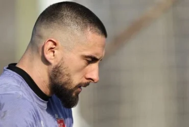 الکسی گندوز دروازه‌بان پرسپولیس قصد فسخ قرارداد ندارد
