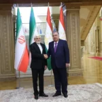 عارف: تهران و دوشنبه هیچ مانعی برای گسترش روابط ندارند