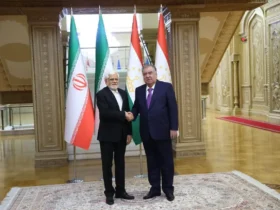 عارف: تهران و دوشنبه هیچ مانعی برای گسترش روابط ندارند