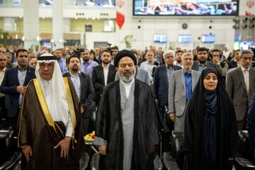 نخستین پرواز حج تمتع ۱۴۰۴ به مقصد مدینه انجام شد