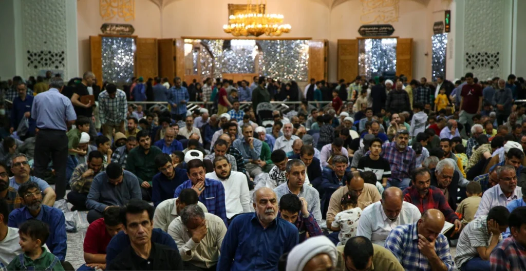 بزرگداشت جان‌باختگان حادثه بندر شهید رجایی در حرم بانوی کرامت _ مراسم یادبود در حرم حضرت فاطمه معصومه