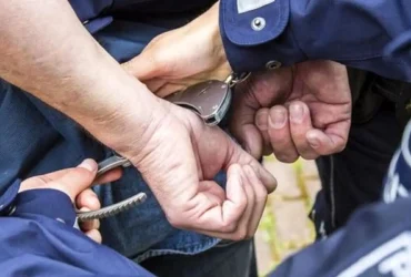 دستگیری سلطان عینک با ۱۲۰ هزار کالای قاچاق در مشهد