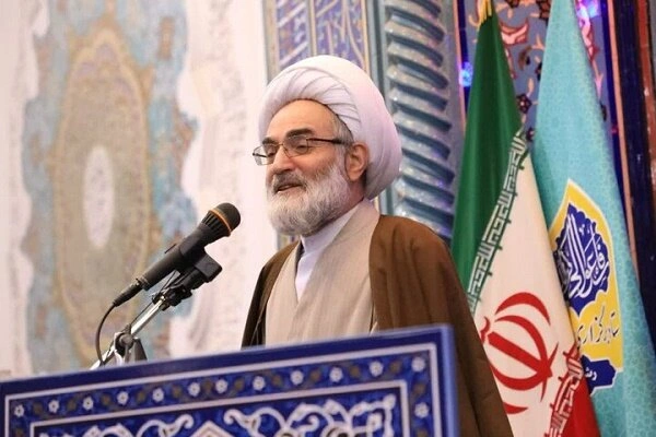 آمریکا از اقتدار هسته‌ای ایران نگران است؛ تاکید امام جمعه رشت بر پیشرفت هسته‌ای ایران