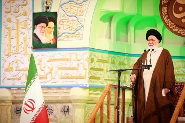 انتقاد تند علم‌الهدی از وزیر کشور و عملکرد استاندار کردستان: در خیابان‌ها شاهد برهنگی هستیم