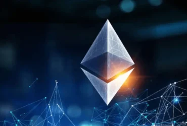 جهش ۲۰ درصدی قیمت اتریوم پس از ارتقای پکترا: تحلیل عوامل کلیدی و پیش‌بینی قیمت ETH تا ۳۰۰۰ دلار