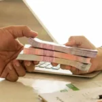 تصویب فوق‌العاده خاص ۲۵ هزار امتیازی برای کارمندان دولت و شهرداری‌ها