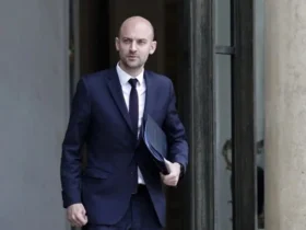 وزیر خارجه فرانسه: حل اختلافات هسته‌ای ایران از طریق گفتگو ضروری است