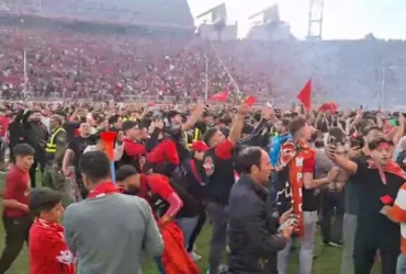 تراکتور قهرمان شد؛ یادگار امام میزبان پرجمعیت‌ترین جشن تاریخ فوتبال ایران