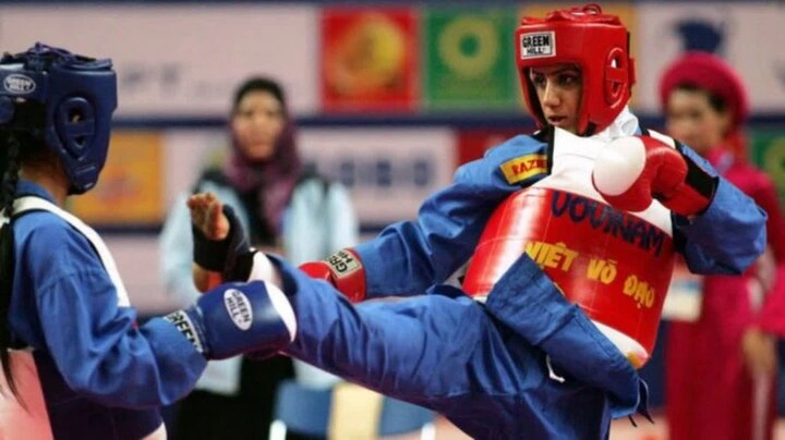 قهرمانی تیم رودسر در رقابت‌های کیک بوکسینگ (WKA) بانوان گیلان در آستارا
