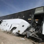 مصدومیت ۱۷ دانش‌آموز و دانشجو در سه حادثه رانندگی در کرج، قزوین و خوی