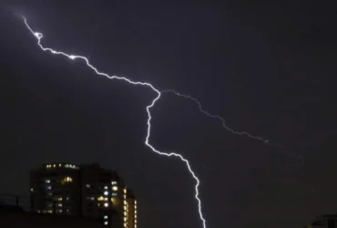 هشدار هواشناسی: توده‌های تندری و گردوخاک در تهران تکرار می‌شود