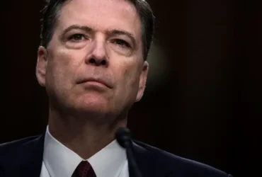 بازجویی از جیمز کومی به‌دلیل پست اینستاگرامی مشکوک درباره ترامپ