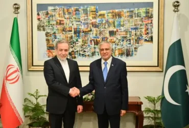 توافق عراقچی و وزیر خارجه پاکستان برای گسترش همکاری‌های اقتصادی و منطقه‌ای