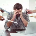 محیط کار پر استرس می‌تواند شما را زودتر به کام مرگ بفرستد! بررسی علمی تأثیر استرس شغلی بر طول عمر