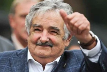 خوزه موخیکا، فقیرترین رئیس‌جمهور جهان، در سن ۸۹ سالگی درگذشت