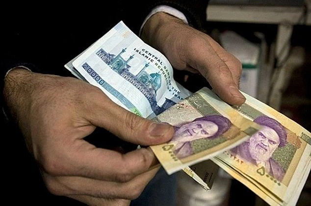 ناصر چمنی: عقب‌ماندگی دستمزد کارگران باید طی ۵ سال جبران شود