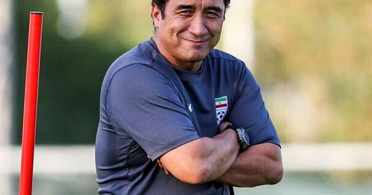 طعنه تند خداداد عزیزی به فدراسیون فوتبال _ حتی کره شمالی هم برای بازی در مشهد ناز کرد!