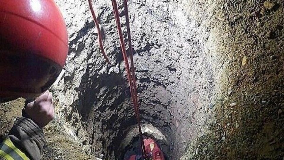 حادثه سقوط اعضای یک خانواده در چاه کشاورزی کوهدشت؛ جسد تمامی افراد بیرون کشیده شد