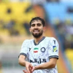 گل دیدنی علیرضا کوشکی با عبور از چهار مدافع صنعت نفت؛ استقلال به فینال نزدیک‌تر شد