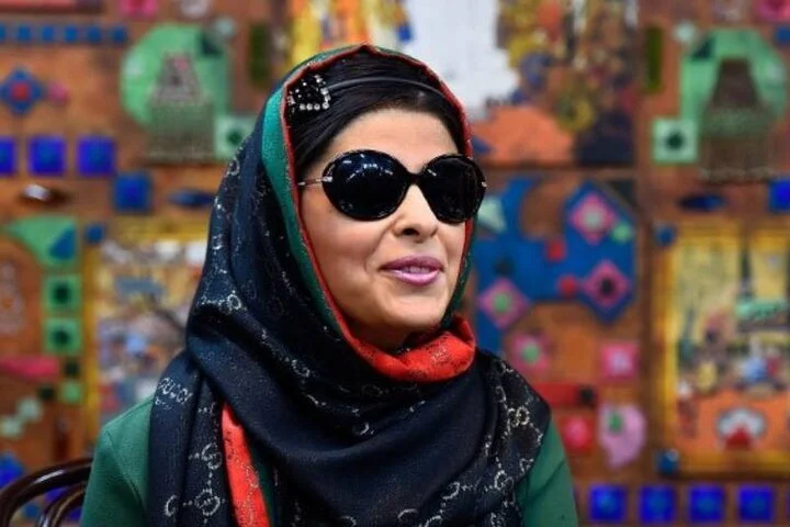 مریم حیدرزاده کیست؟ از زندگی شخصی تا آثار ماندگار ترانه‌سرا و شاعر نابینای ایرانی