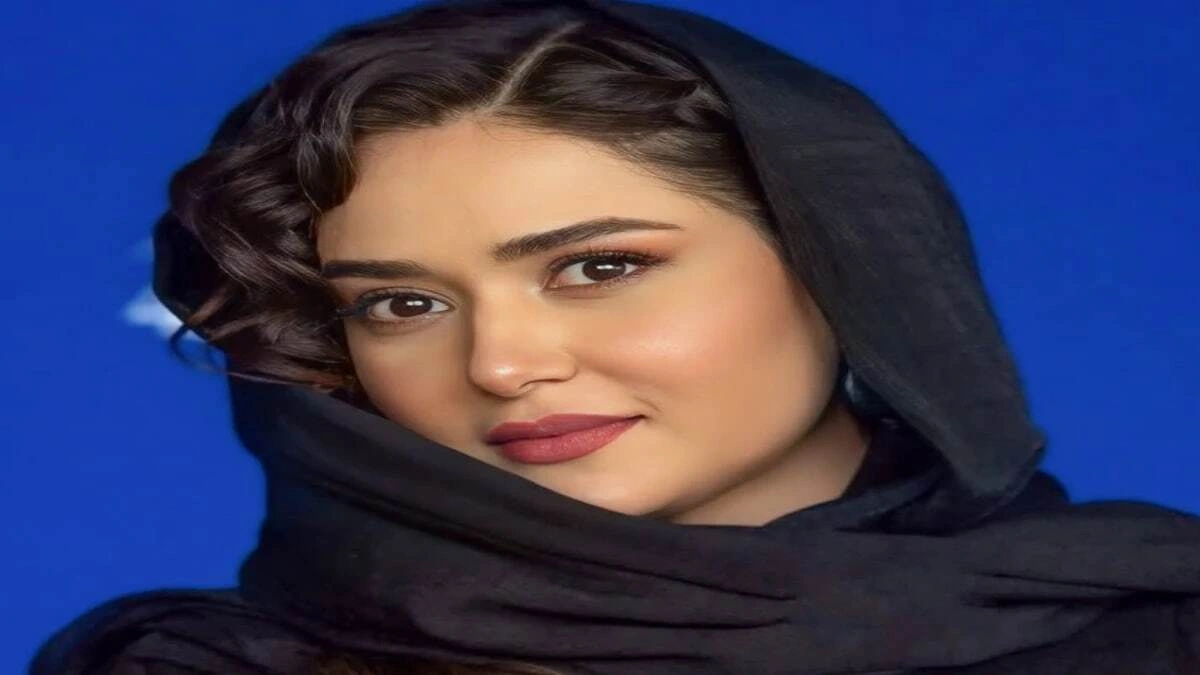 پریناز ایزدیار در سوگ پدر نشست