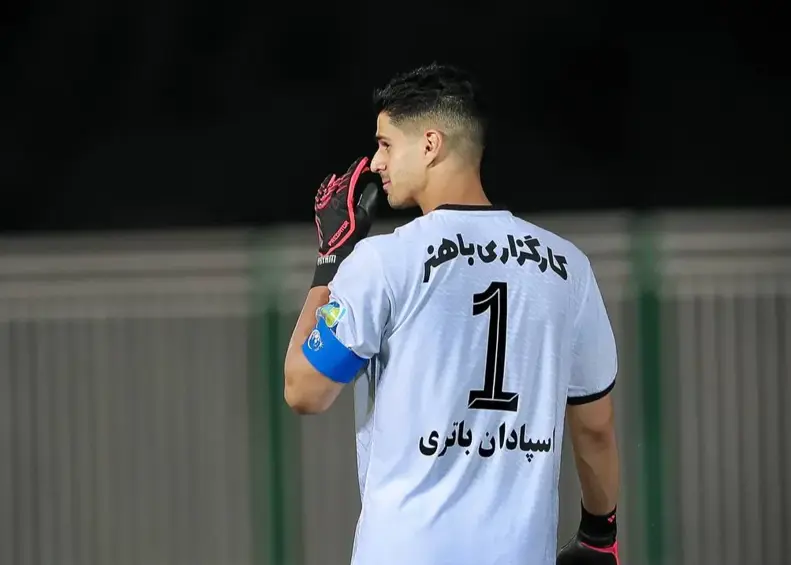 شایعات جدایی رضا درویش؛ پیام نیازمند به پرسپولیس می‌آید یا می‌ماند؟