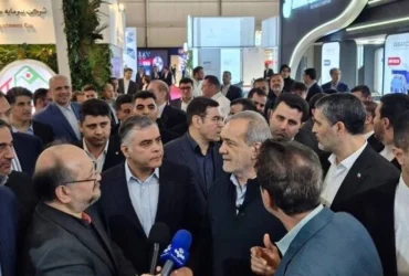 رئیس‌ جمهور از بخش‌های مختلف بیست‌ و نهمین نمایشگاه نفت تهران بازدید کرد