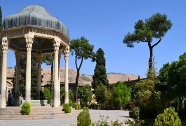 روز شیراز ۱۵ اردیبهشت _ چرا این شهر، پایتخت فرهنگی ایران نام گرفته است؟