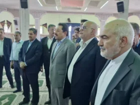 وزیر صنعت و معدن از یادمان شهدای شلمچه بازدید کرد