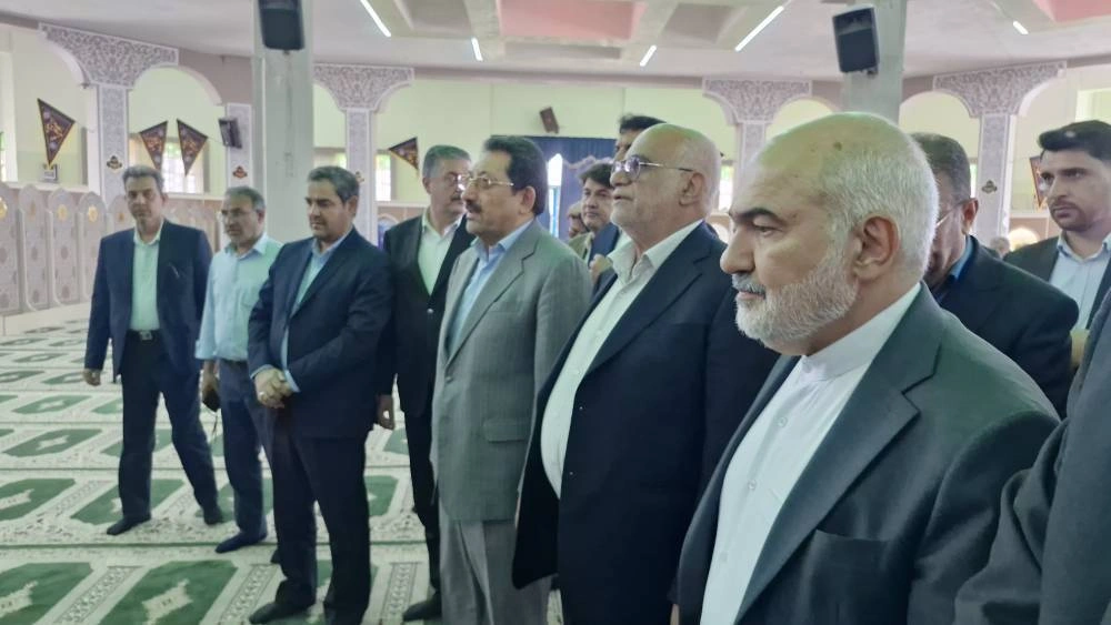 وزیر صنعت و معدن از یادمان شهدای شلمچه بازدید کرد