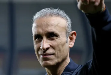 واکنش سپاهان به شایعه حضور یحیی گل‌ محمدی؛ تمرکز سرمربی روی فصل آینده است