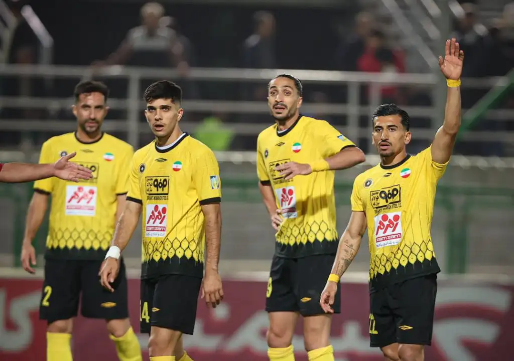 سپاهان بدون شش بازیکن اصلی مقابل هوادار در لیگ برتر