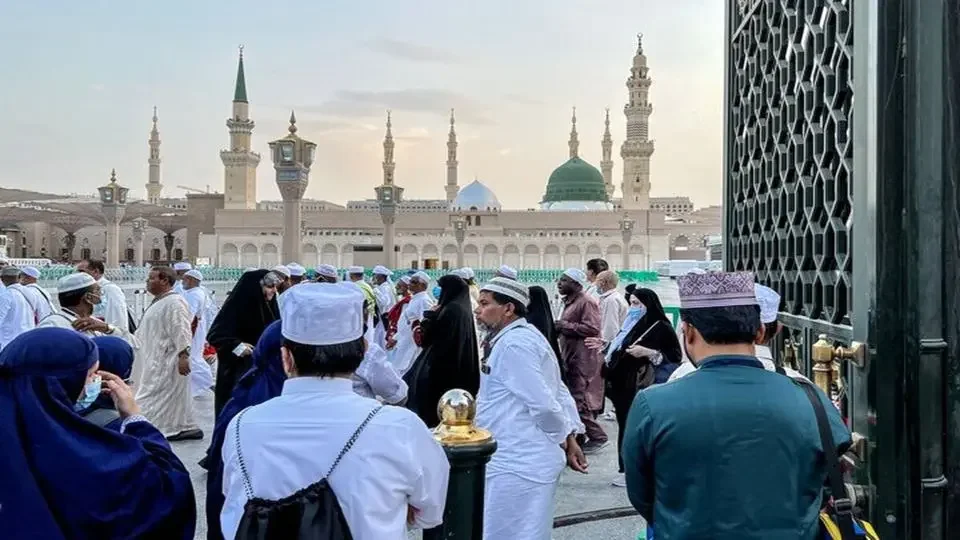 مدت زمان سفر حج تمتع ۱۴۰۴ و اقامت در عربستان